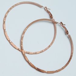 Серьги-кольца№1683 5.5 см цена за 12 шт оптом под золото.