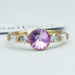 Кольцо Xuping№156 16.17.18.19р Swarovski сиреневого цвета на основе под золото куплю оптом медицинский сплав бижутерию.