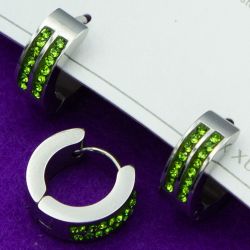 Серьги Xuping№2150 20 мм полукольца с зелеными дорожками куплю оптом медицинский сплав бижутерию.
